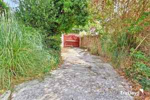 Photo 27- click for photo gallery